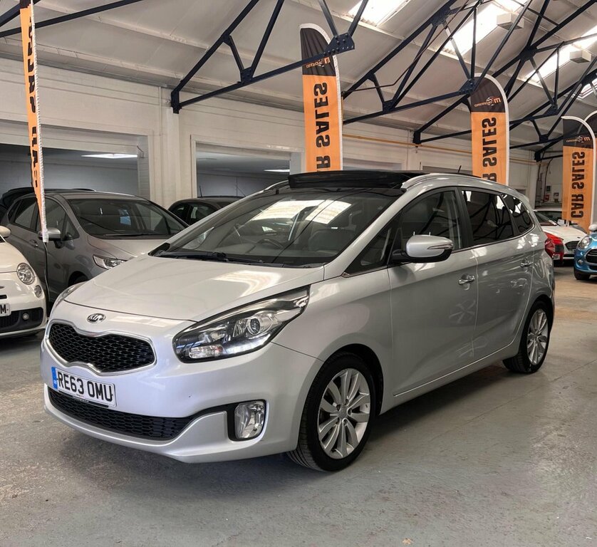 Kia Carens Black #39