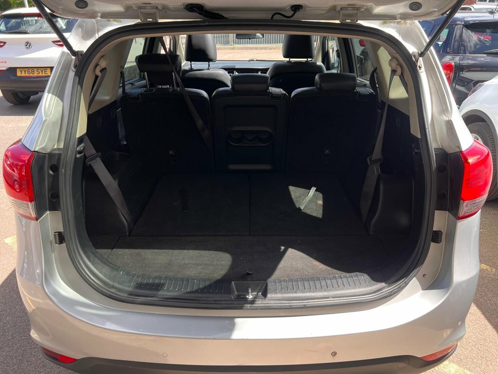 Kia Carens 1.7L 3 Silver #6