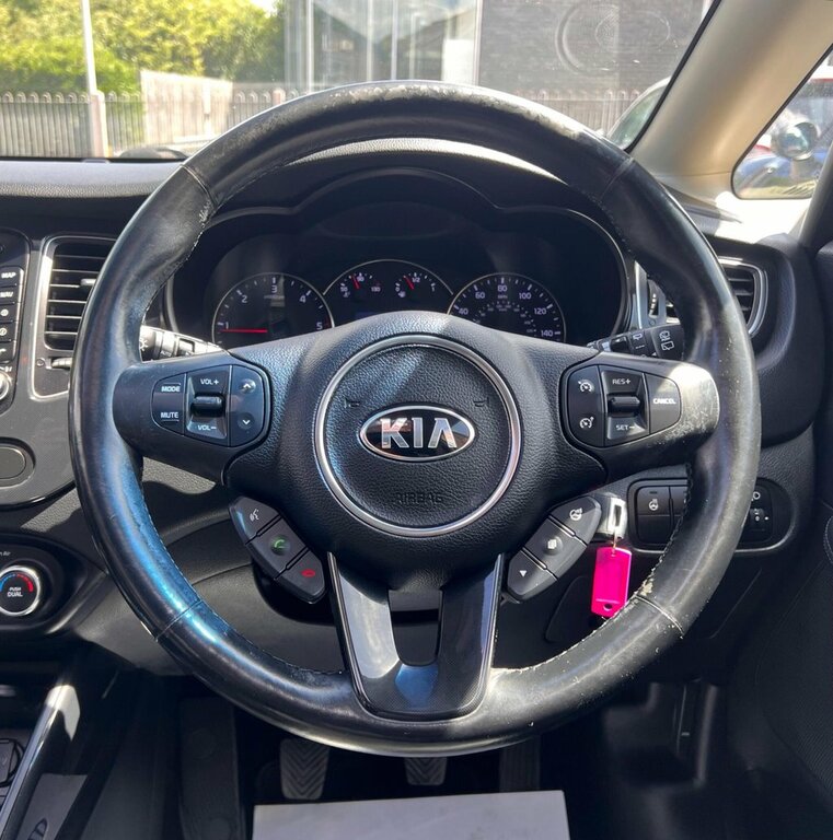 Kia Carens 1.7L 3 Silver