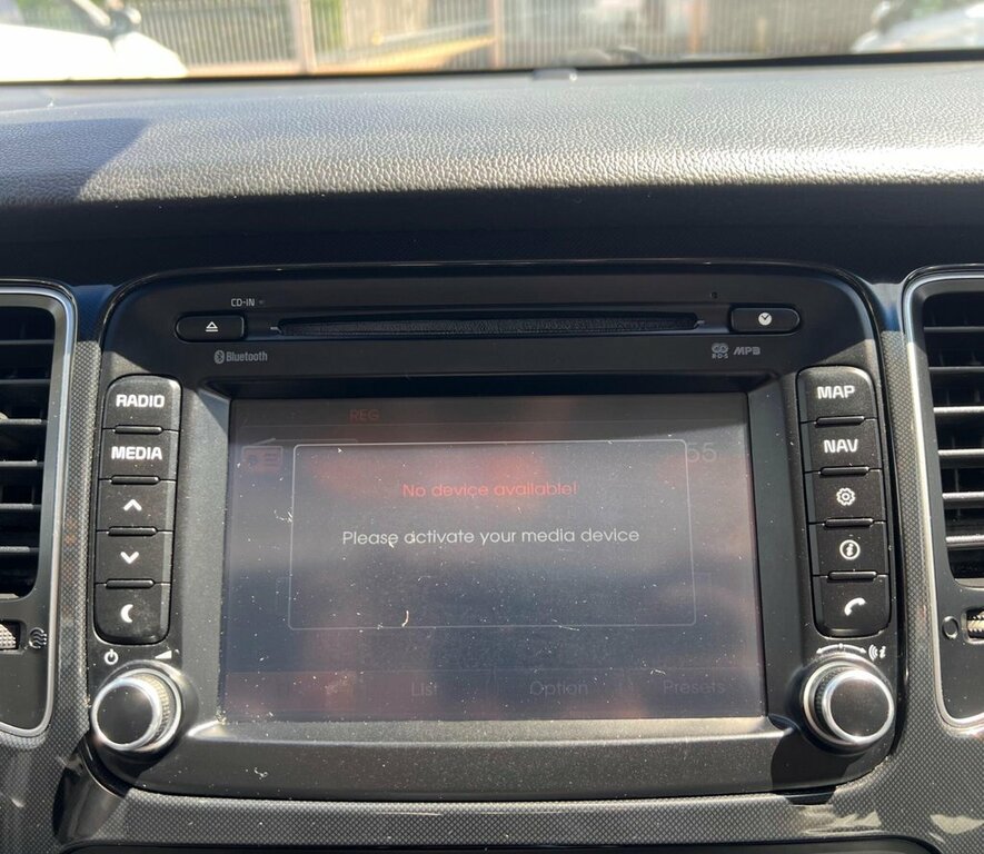 Kia Carens Black #18