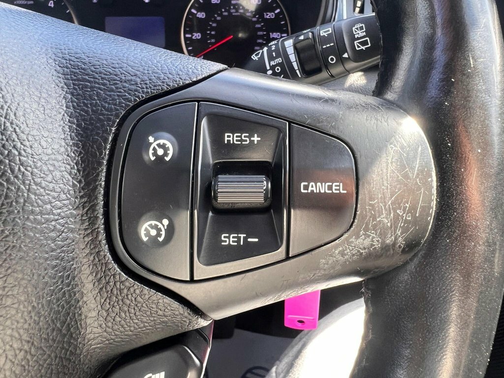 Kia Carens Black #30