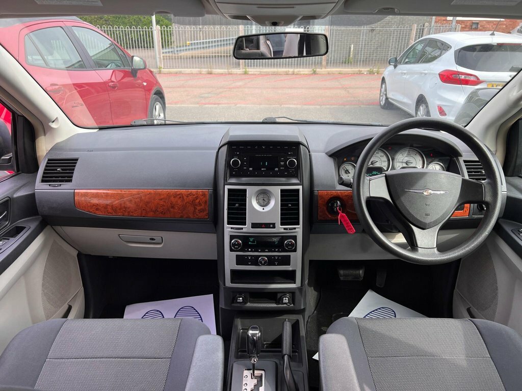 Chrysler Grand Voyager 2.8L Lx Silver #4