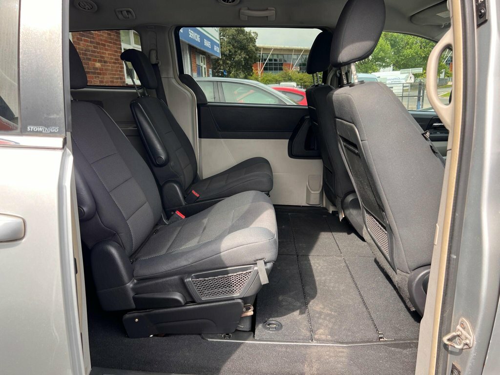 Chrysler Grand Voyager  Silver #15