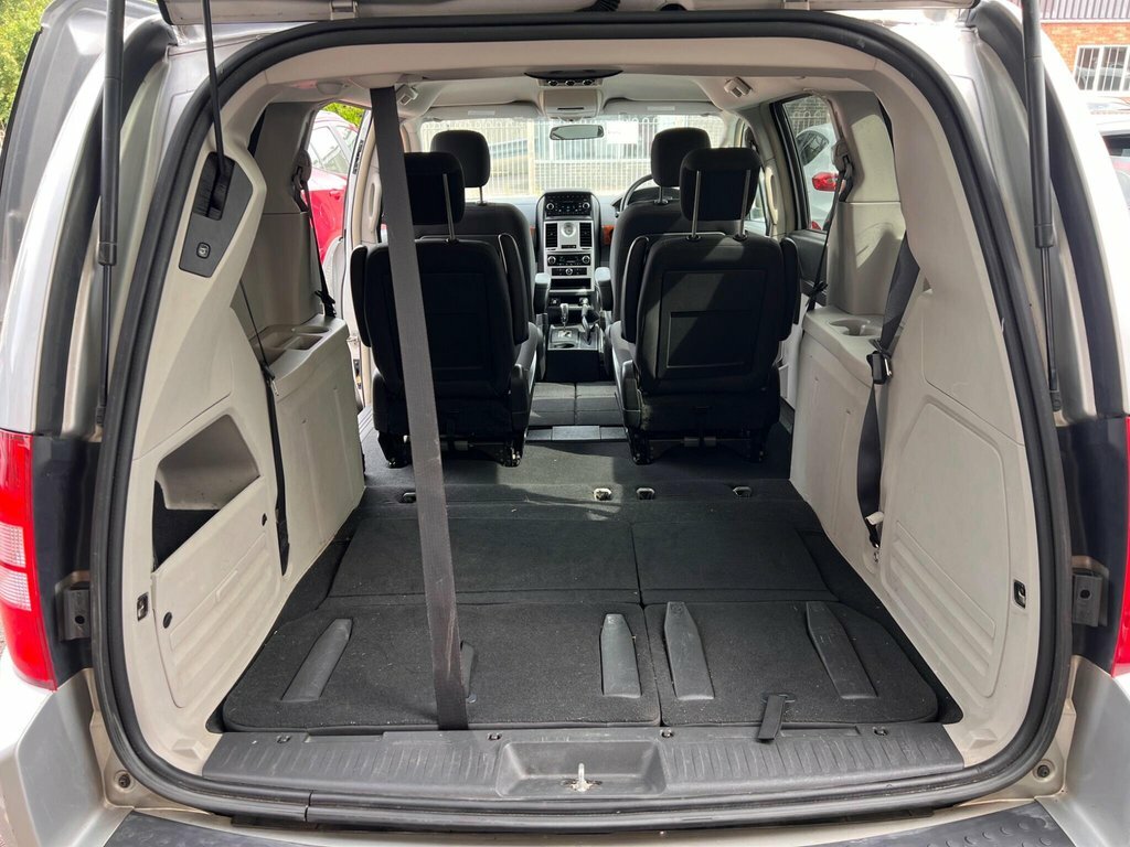 Chrysler Grand Voyager  Silver #18