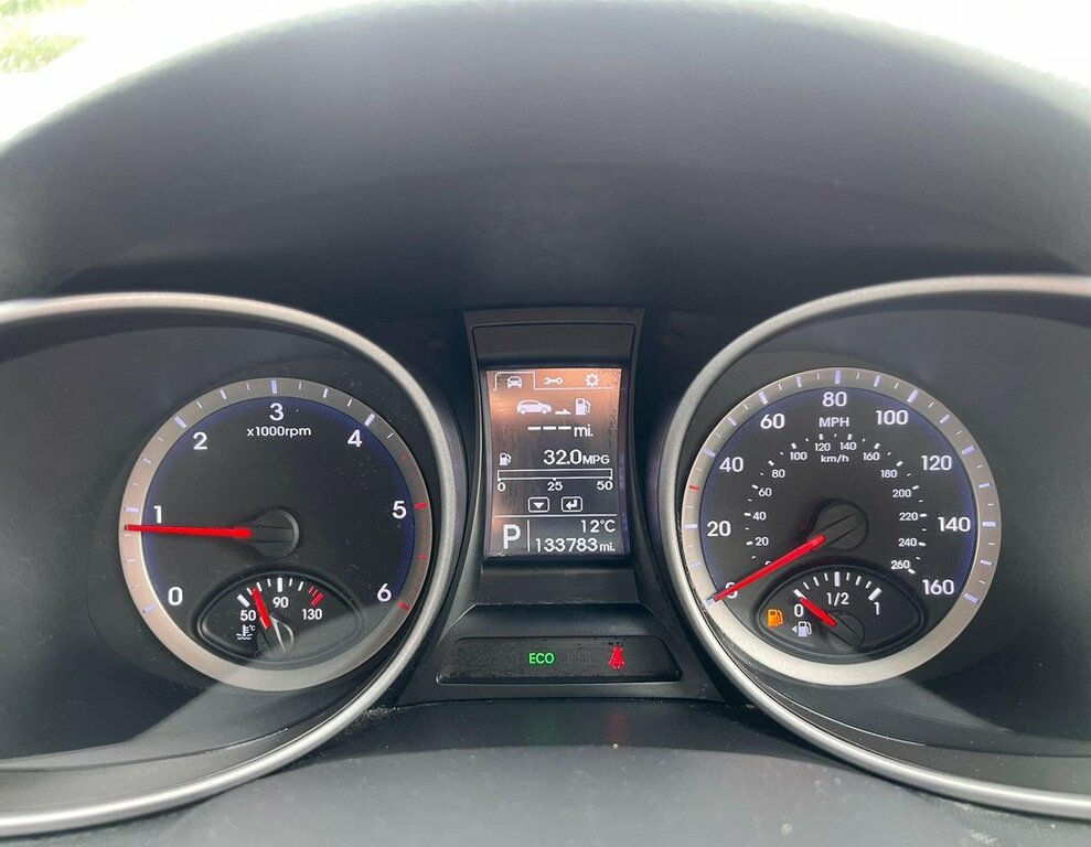 Hyundai Santa Fe 2.2L Style White #3
