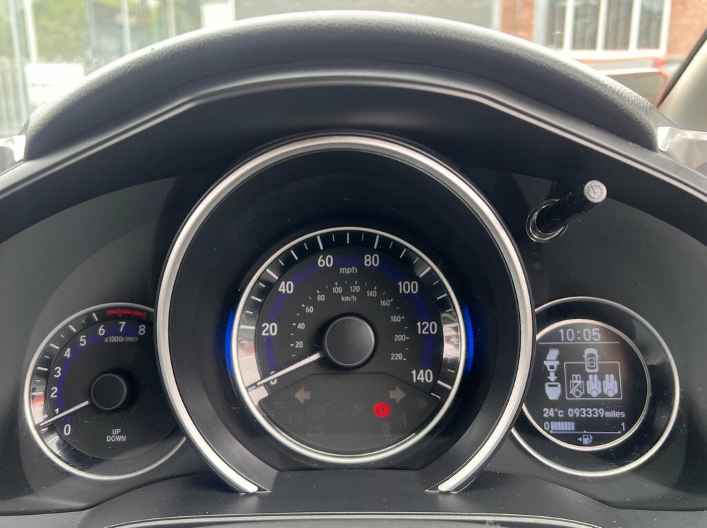 Honda Jazz 1.3L Se AK18GDJ Silver #3