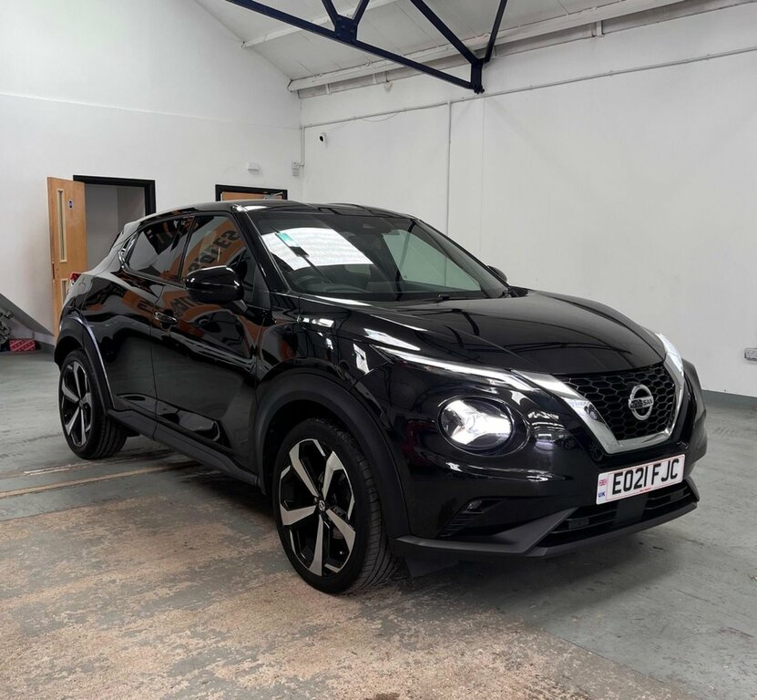 Nissan Juke 1L Tekna Black #4