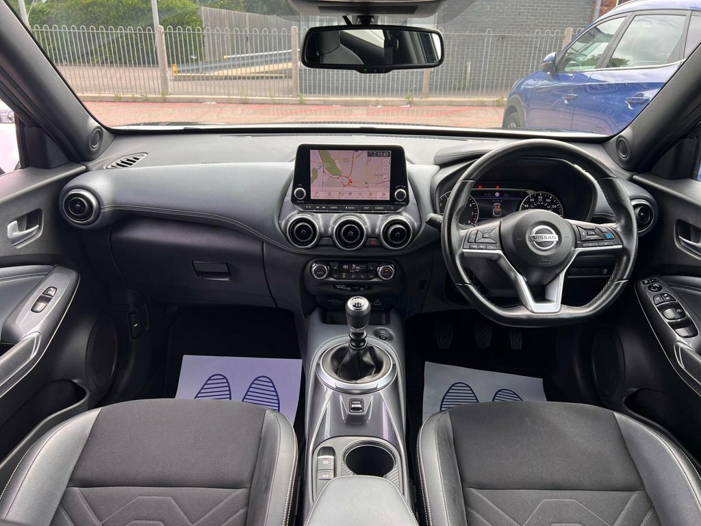 Nissan Juke 1L Tekna Black #2