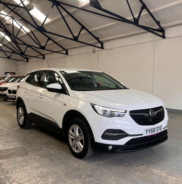 Vauxhall Grandland X 1.2L Se White #4