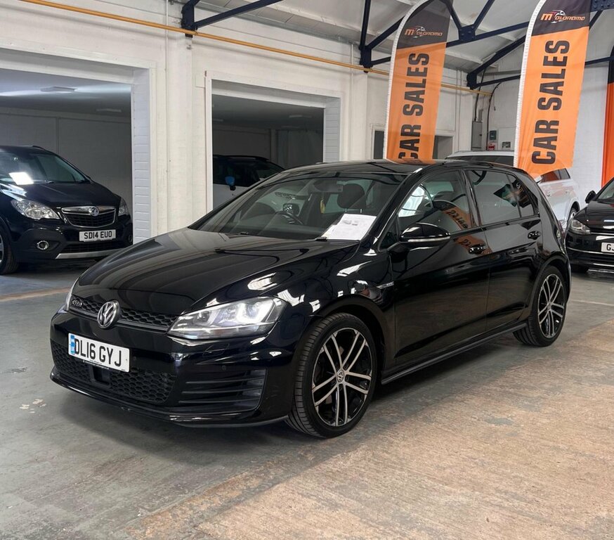 Volkswagen Golf 2L Gtd Black #5