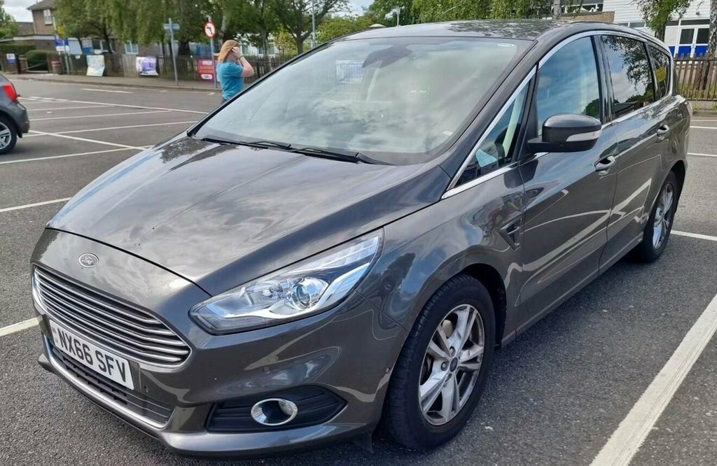 Ford S-Max 2L Titanium Grey