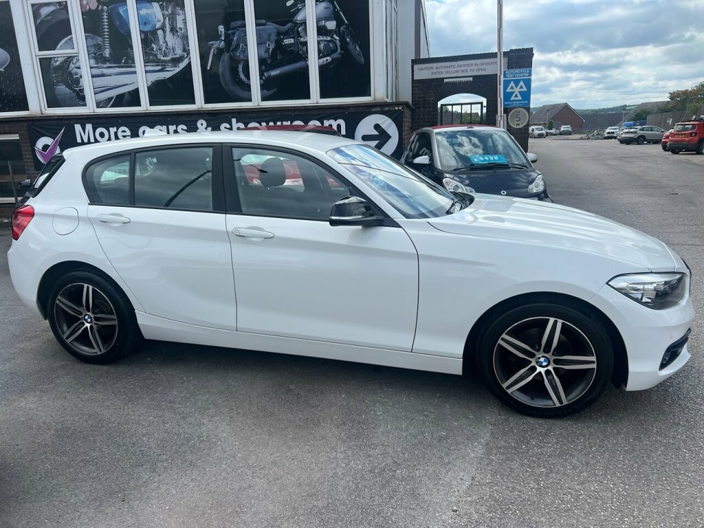 BMW 1 Series 1.5L Sport AE69LCV White #5