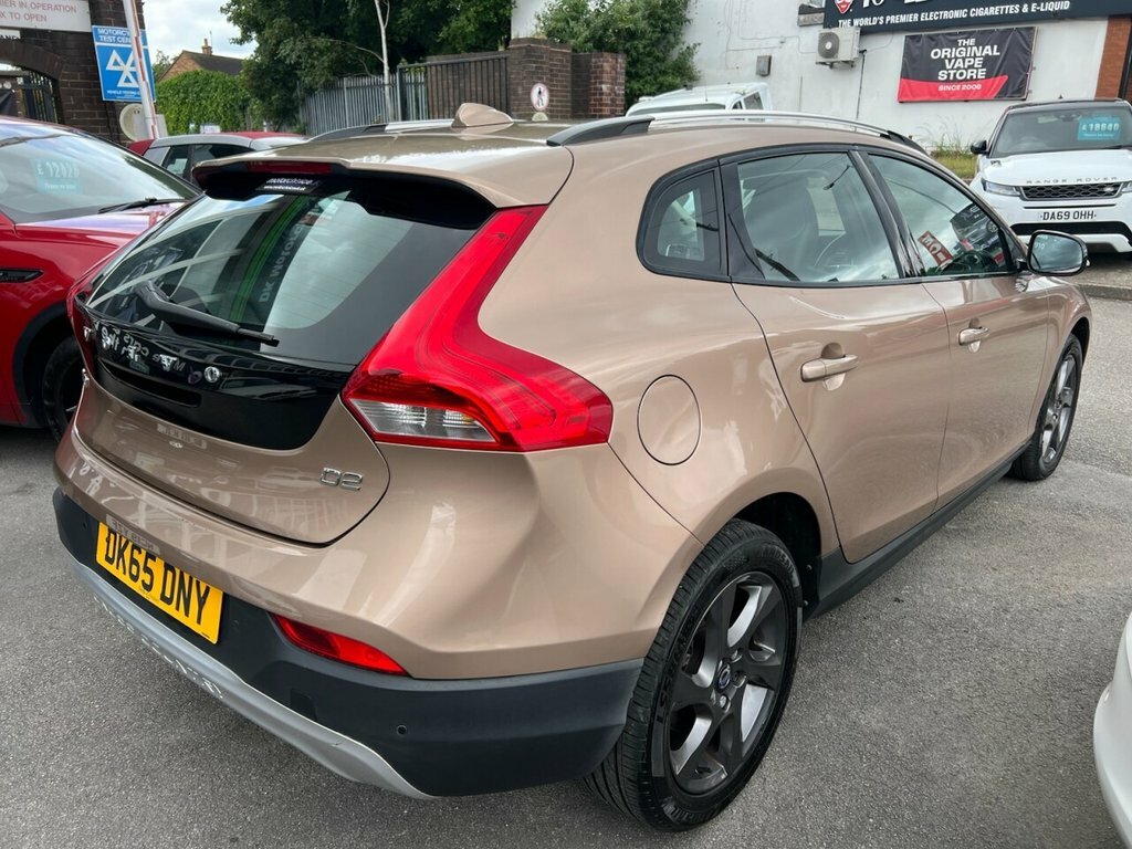 Volvo V40 Cross Country 2L Lux Brown #6