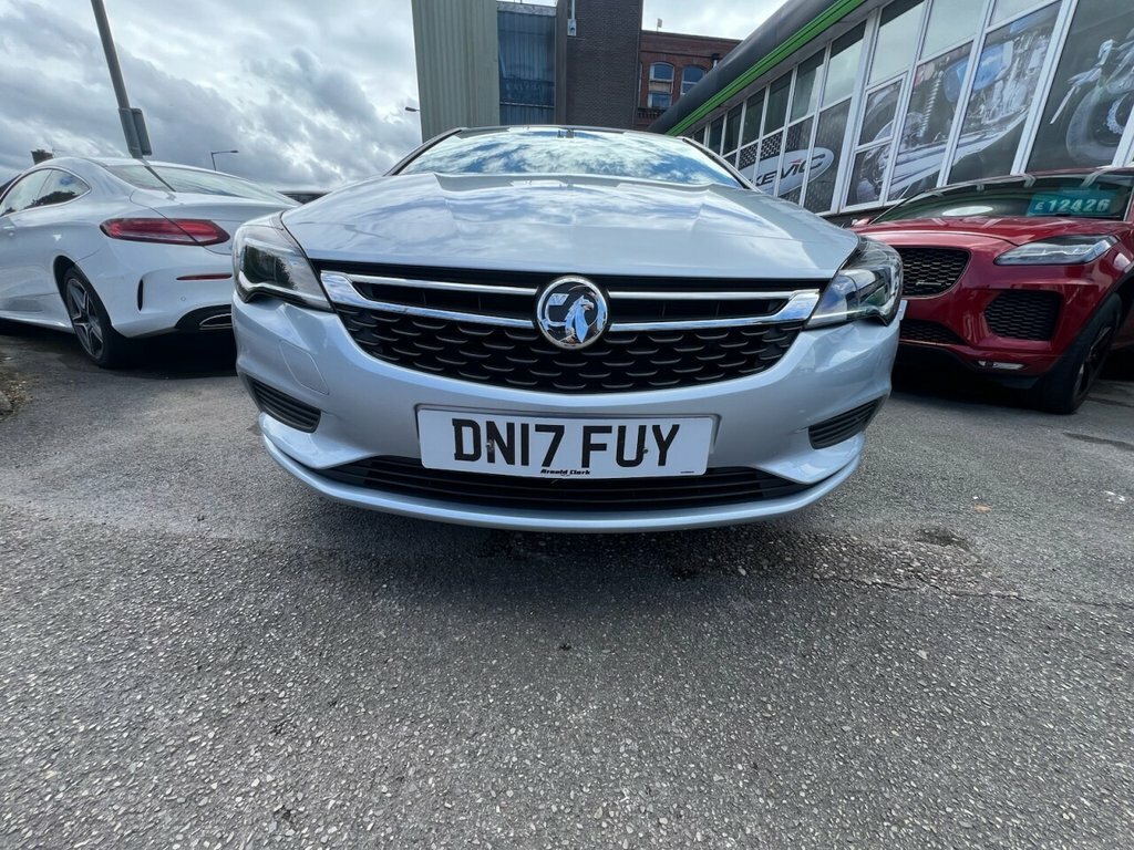 Vauxhall Astra 1.4L Design Silver #2