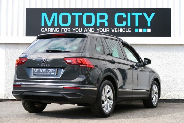 Volkswagen Tiguan 1.5 Tsi Life Suv Euro 6 S S 1 LT22OEK Grey #3