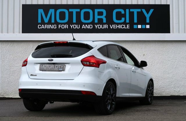 Ford Focus 1.5 Tdci Titanium X Hatchback Eu FX66XAL White #2