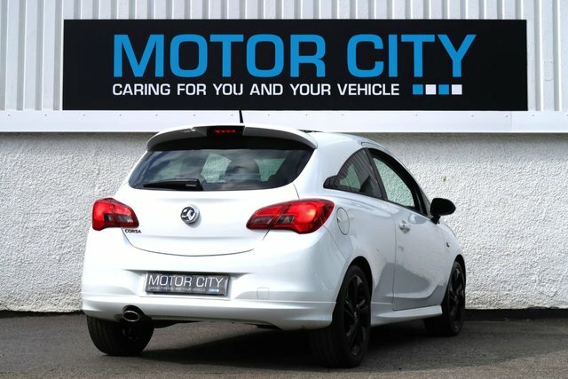 Vauxhall Corsa 1.4L Limited Edition 89 Bhp White #3