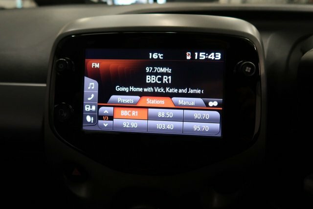 Toyota Aygo 1.0 Vvt-i X-play Hatchback X-shift Euro Black #5