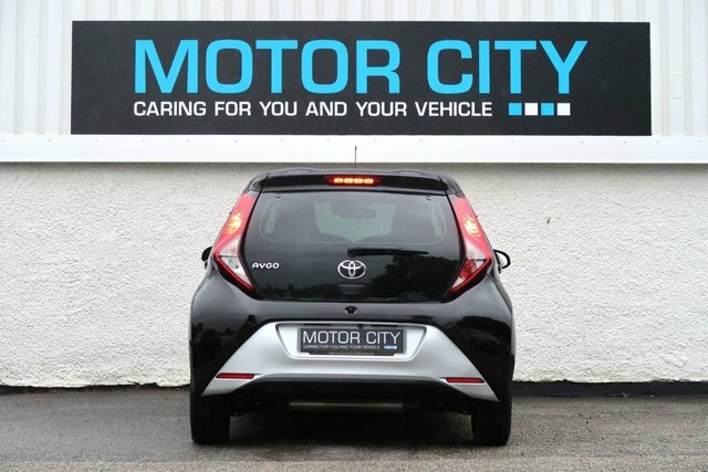 Toyota Aygo 1.0 Vvt-i X-play Hatchback X-shift Euro Black #6