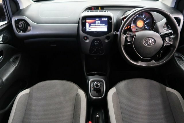 Toyota Aygo 1.0 Vvt-i X-play Hatchback X-shift Euro Black