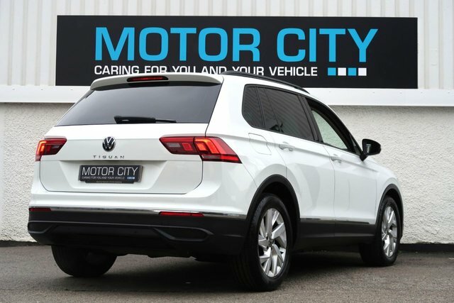 Volkswagen Tiguan 1.5 Tsi Life Suv Euro 6 S S 1 BF21SBV White #3