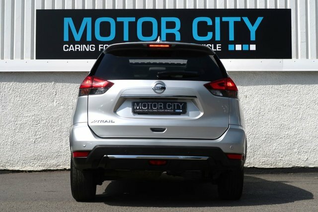 Nissan X-Trail Acenta White #9