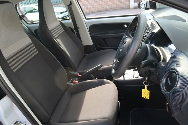 Volkswagen Up 1.0 High Up Red #14