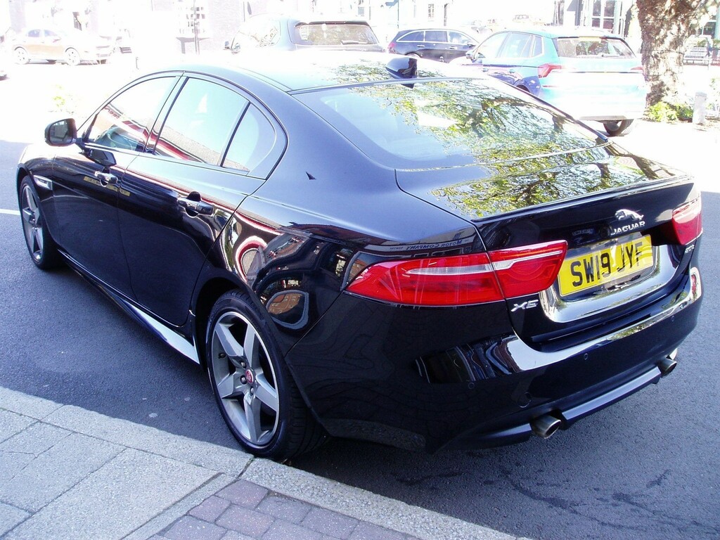 Jaguar XE 2.0I Gpf R-sport Euro 6 Ss Black #3