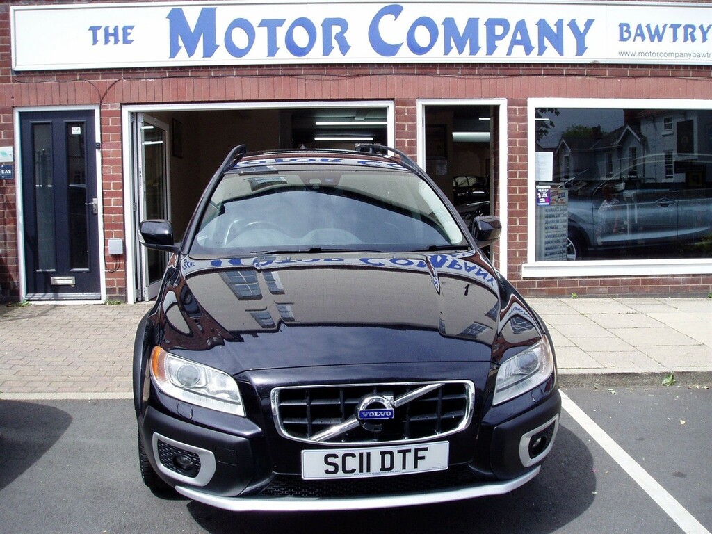 Volvo XC70 2.4 D5 Se Lux Geartronic Awd Euro 5 Black #4