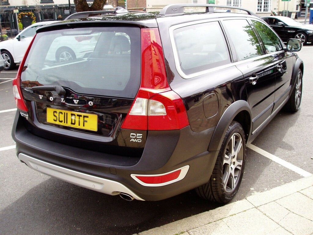 Volvo XC70 D5 Se Lux Estate Green #27