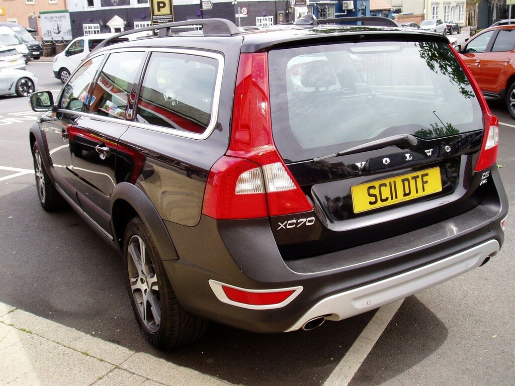Volvo XC70 2.4 D5 Se Lux Geartronic Awd Euro 5 Black #3