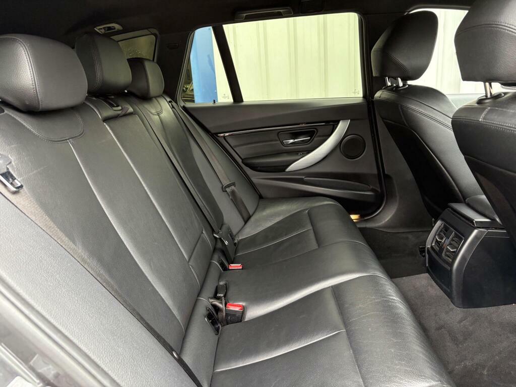 BMW 3 Series 330E M Sport Blue #20