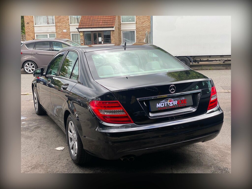 Mercedes-Benz C Class C220 Cdi Blueefficiency Executive Black #7
