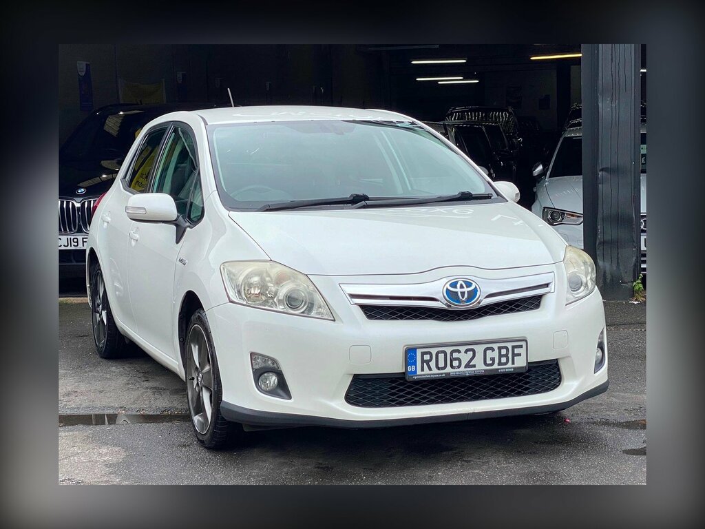 Toyota Auris 1.8 Vvt-h T Spirit Cvt Euro 5 Ss White #2