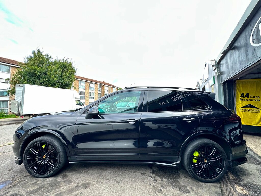 Porsche Cayenne 3.0 V6 E-hybrid S Platinum Edition Tiptronics 4Wd Black #5