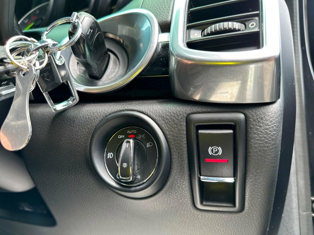 Porsche Cayenne E-hybrid Tiptronic S White #29