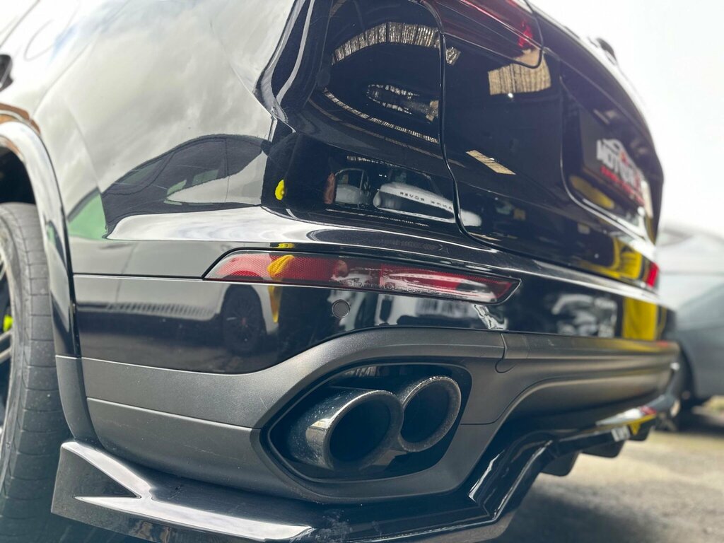 Porsche Cayenne E-hybrid Tiptronic S White #42
