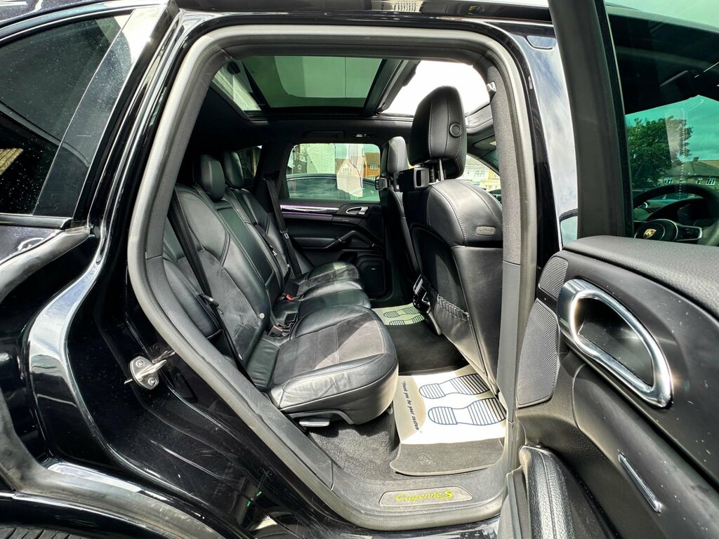 Porsche Cayenne E-hybrid Tiptronic S White #20