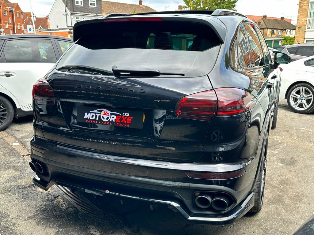 Porsche Cayenne E-hybrid Tiptronic S White #9