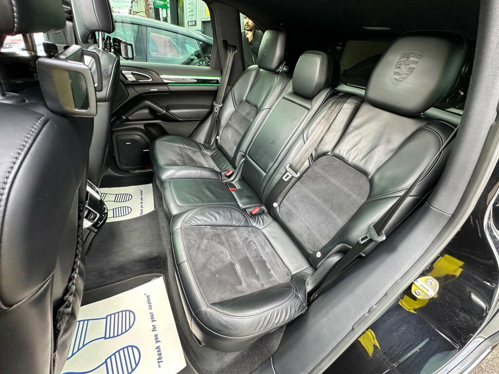 Porsche Cayenne E-hybrid Tiptronic S White #18
