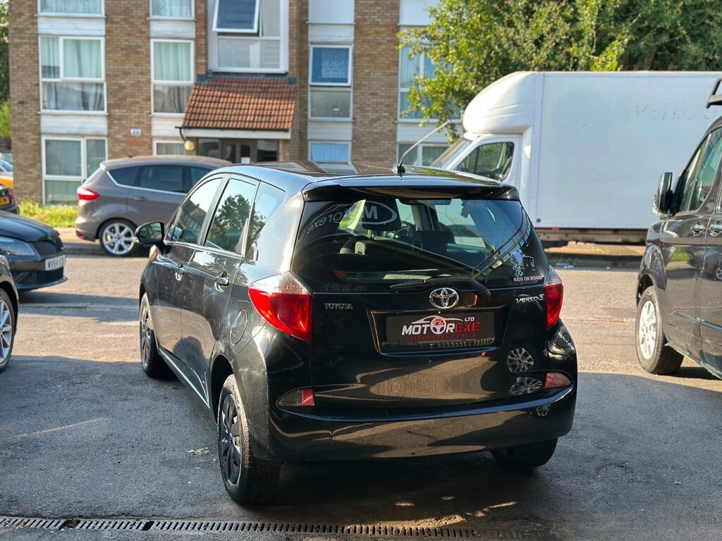 Toyota Verso 1.33 Dual Vvt-i Tr Euro 5 Black #6