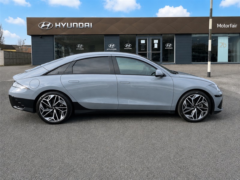 Hyundai Ioniq 6 77.4Kwh Premium Saloon 228 Ps VO74YXU Blue #4