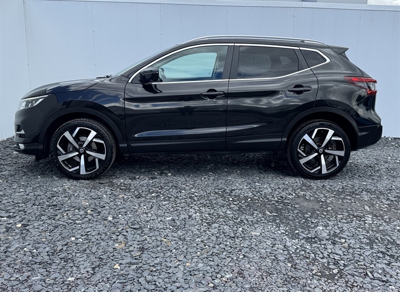 Nissan Qashqai 1.3 Dig-t Tekna Suv Euro 6 Ss ND19TFV Black #4