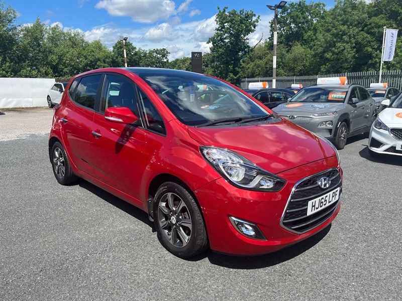 Hyundai Ix20 1.4 Blue Drive Premium Hatchback Red