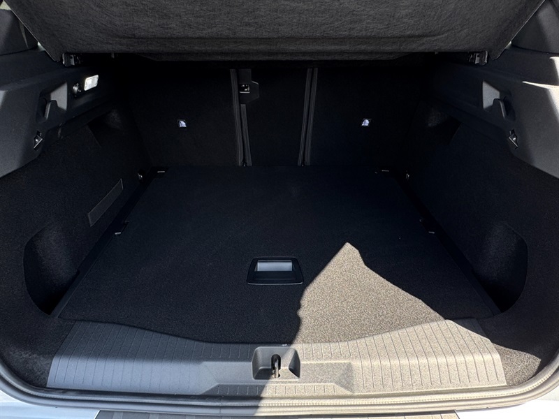 Vauxhall Grandland 1.2 Ultimate Suv Hybrid E Dct Black #23