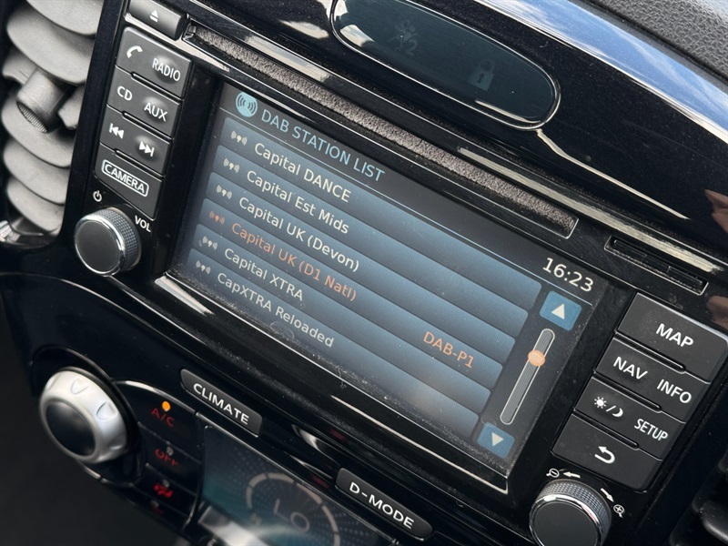 Nissan Juke Tekna Dig-t White #18