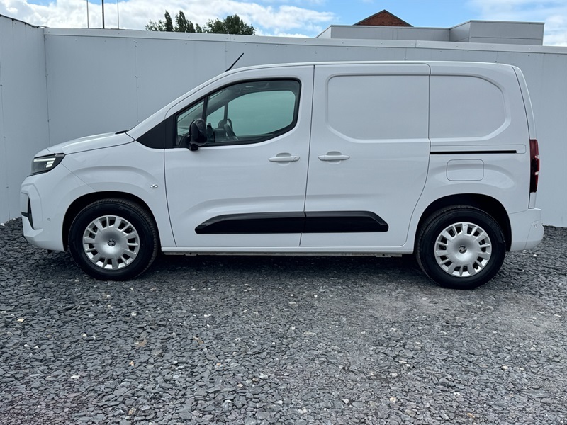 Vauxhall Combo-e Life Mpv Blue #4