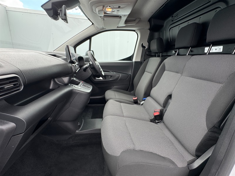Vauxhall Combo-e Life Mpv Blue #9