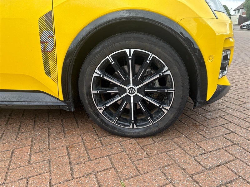 Renault 5 E-Tech Comfort Range 52Kwh Techno #18