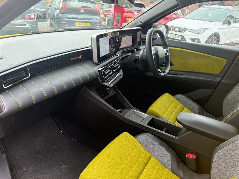 Renault 5 E-Tech Comfort Range 52Kwh Techno #11